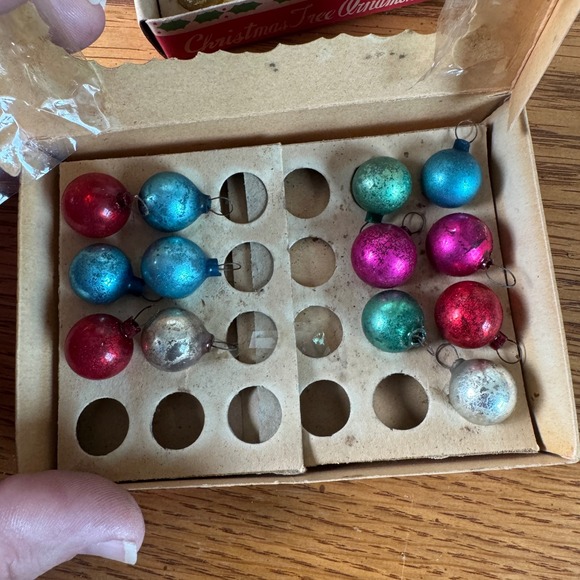 Vintage Christmas Tree Ornaments Small Mini Ball GLASS 15mm Fine Quality Japan - Picture 8 of 9